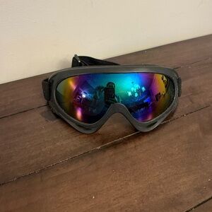 Ski Snowboard Goggles Rainbow Mirror Lens Black Strap